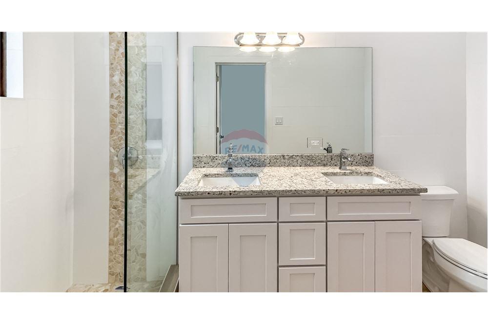 Apartamento/Condominio - Venta - W Bay Bch South, Seven Mile, Islas Caimán - 11 - 90146011-178