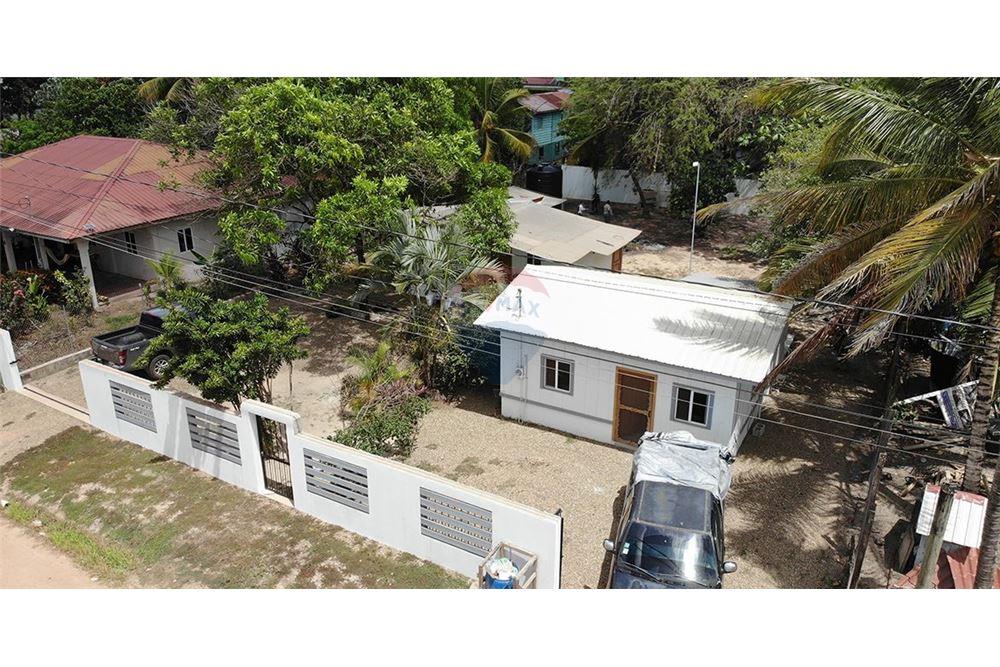 Villa - Venta - Silver Creek Bank, Stann Creek District, Belice - 1 - 901911013-55