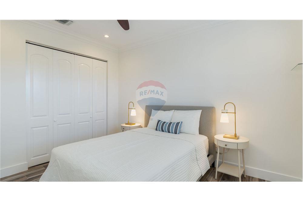 Villa - Te Koop - W Bay North East, West Bay, Cayman Islands - 22 - 90146012-238