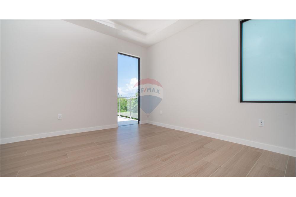 Condo/Apartment - For Sale - W Bay North East, West Bay, Cayman Islands - 10 - 90146058-10