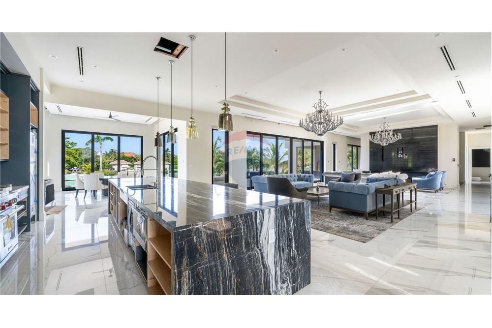 Villa - For Sale - W Bay Bch North, West Bay, Cayman Islands - 2 - 90146034-194