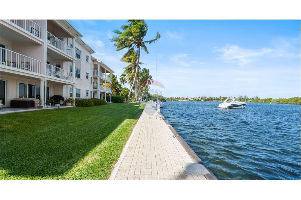 Condo/Apartment - For Sale - W Bay Bch North, West Bay, Cayman Islands - 13 - 90146042-49