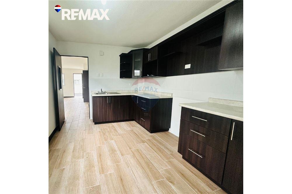 Villa - For Sale - San José Pinula, Guatemala, Guatemala - 4 - 902611001-98