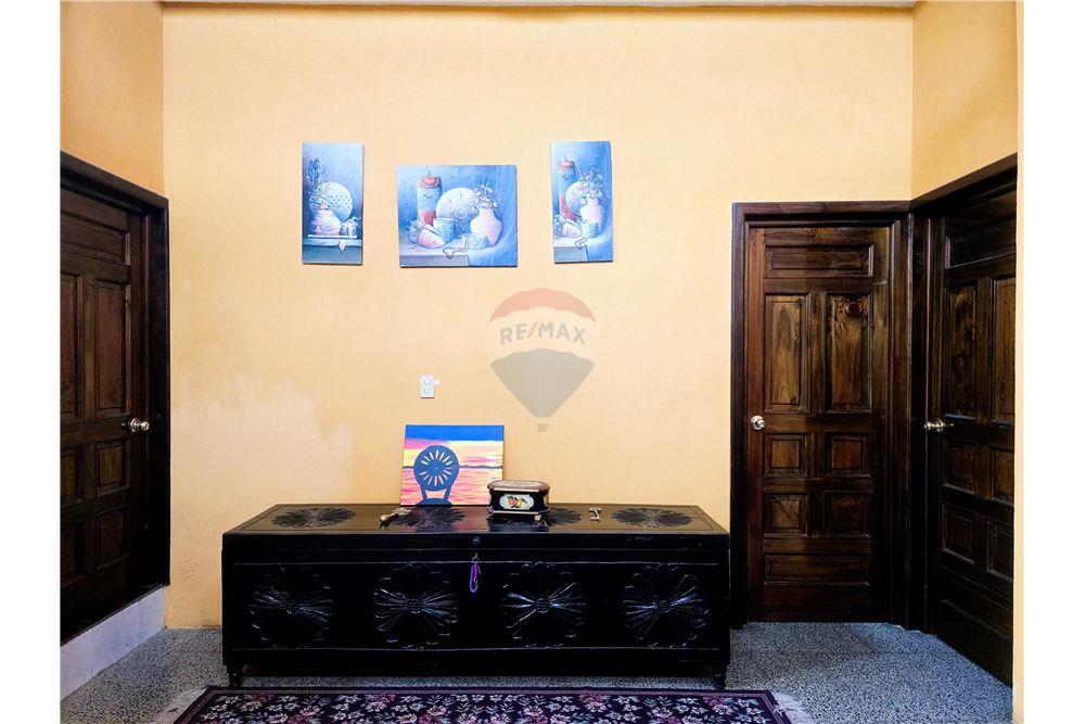 Villa - For Sale - Quetzaltenango, Quetzaltenango, Guatemala - 10 - 902641004-2