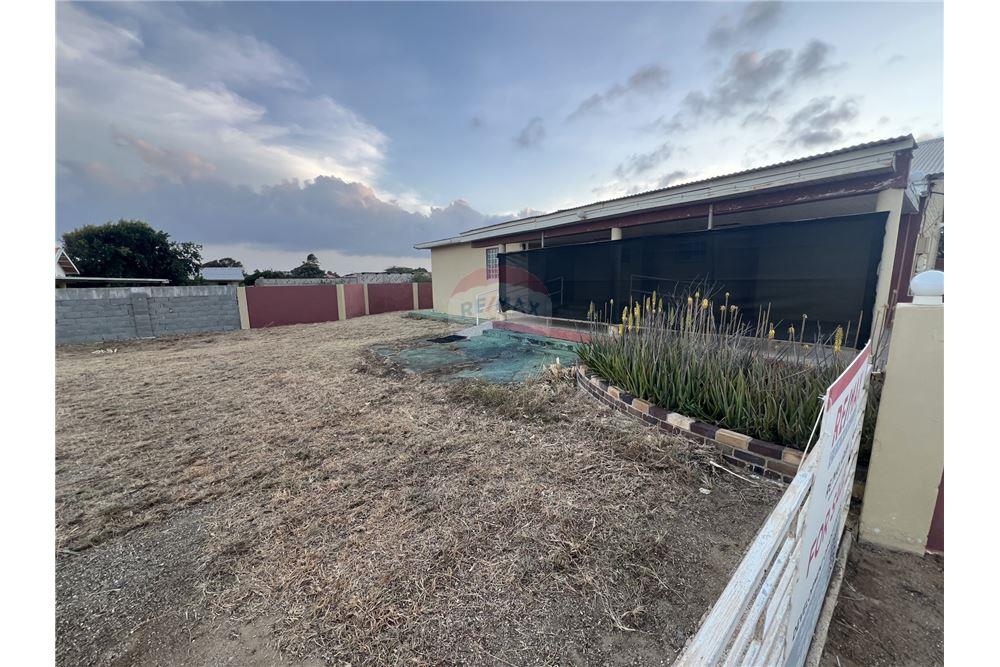 Bedrijfsmatig / Detailhandel - Te Koop - Sint Nicolaas, Aruba, Aruba - 55362 - 90105035-27