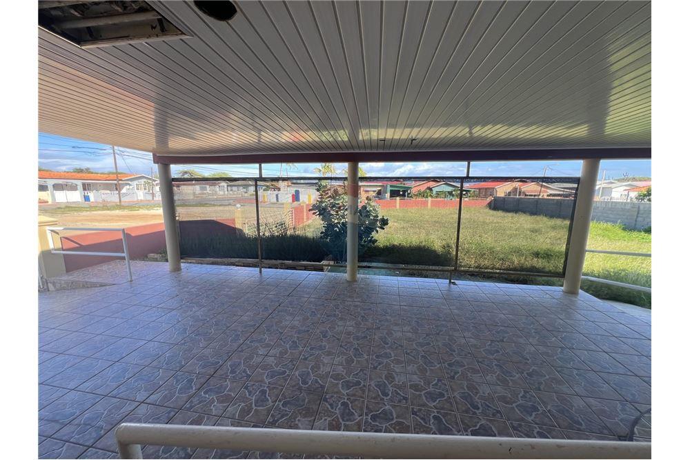 Bedrijfsmatig / Detailhandel - Te Koop - Sint Nicolaas, Aruba, Aruba - 53939 - 90105035-27