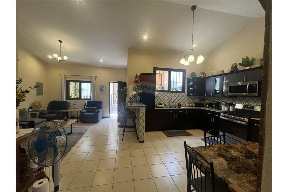 Villa - For Sale - Alotenango, Sacatepéquez, Guatemala - 2 - 90129008-148