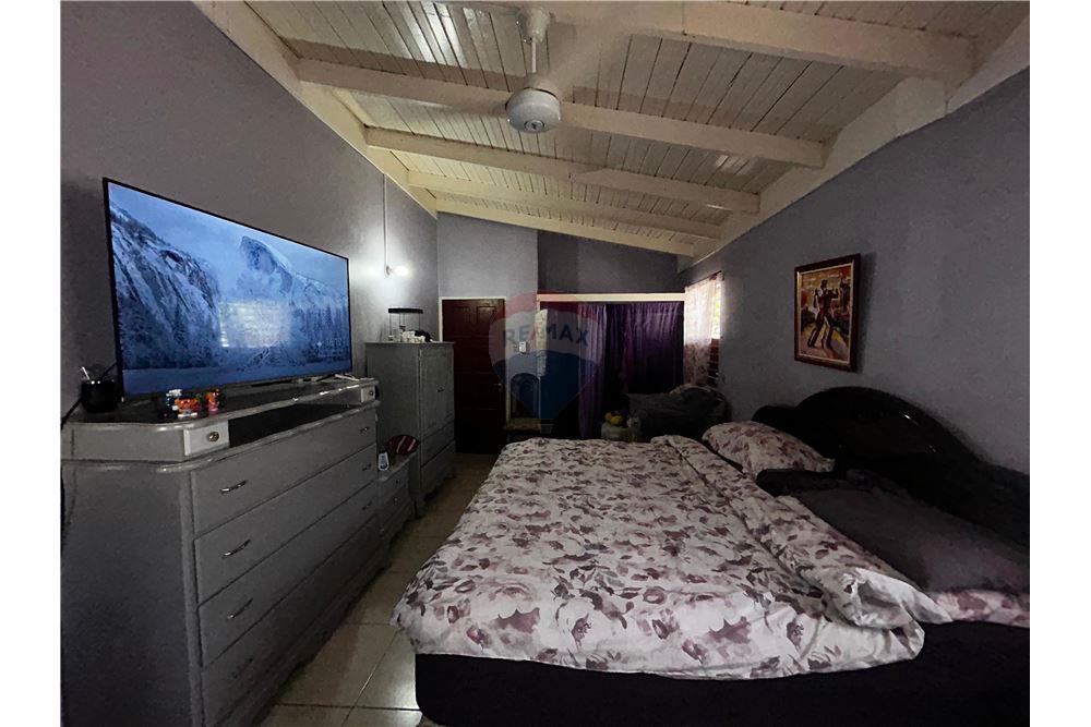 Villa - For Sale - Bull Bay, Saint Andrew, Jamaica - 4 - 901321005-1