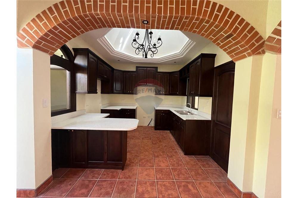 Villa - For Sale - Alotenango, Sacatepéquez, Guatemala - 2 - 90129008-138