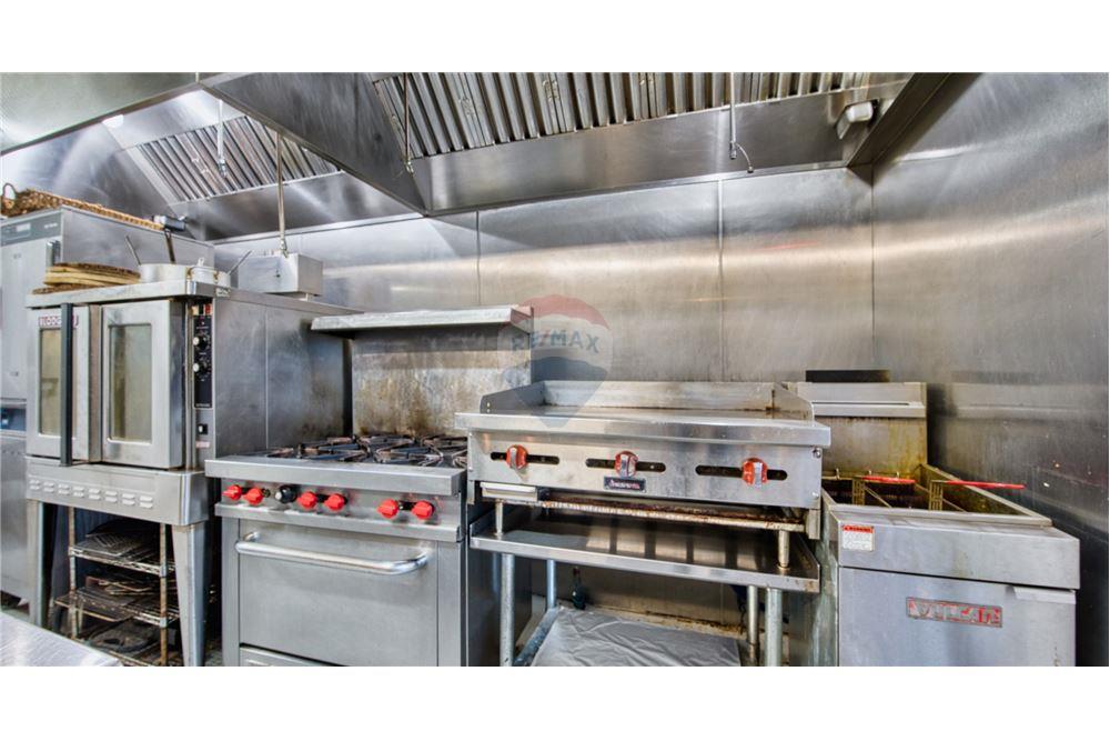 Bedrijfsmatig / Detailhandel - Te Koop - George Town, Grand Cayman, Cayman Islands - 10 - 90146048-4