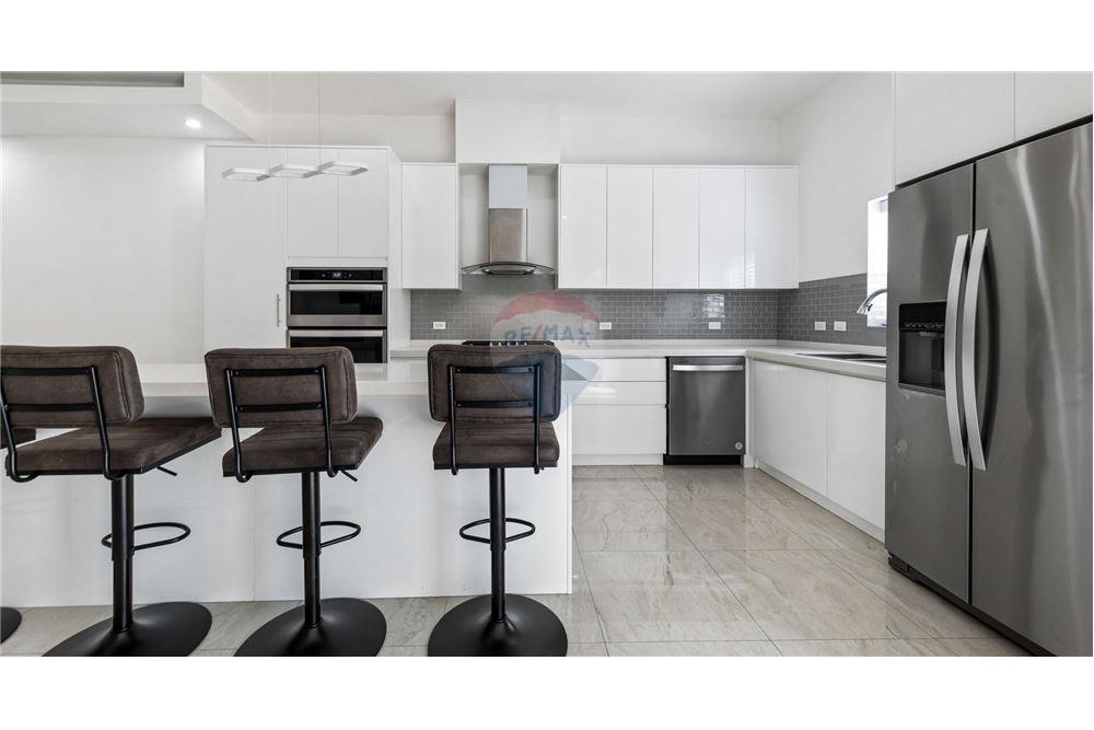 Appartement - Te Koop - South Sound, South Sound, Cayman Islands - 4 - 90146018-308