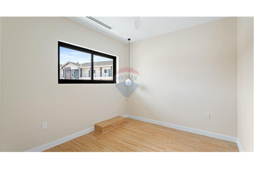 Appartement - Te Koop - W Bay Bch West, West Bay, Cayman Islands - 11 - 90146055-27