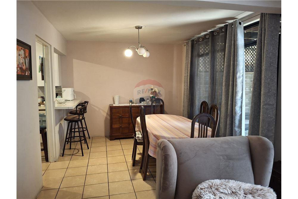 Villa - Te Koop - Mixco, Guatemala, Guatemala - 15 - 902091021-6