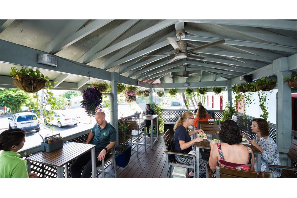 Bedrijfsmatig / Detailhandel - Te Koop - George Town, Grand Cayman, Cayman Islands - 7 - 90146048-4