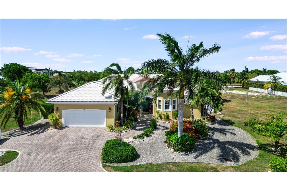 Villa - Te Koop - W Bay North East, West Bay, Cayman Islands - 1 - 90146012-238