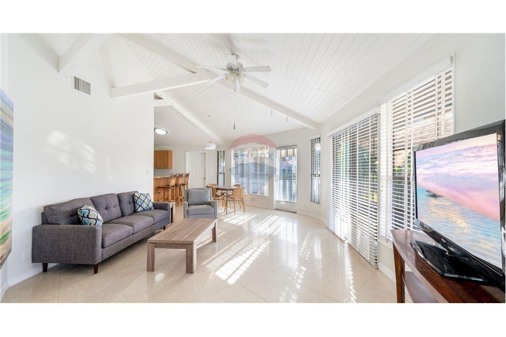 Condo/Apartment - For Sale - South Sound, South Sound, Cayman Islands - 12 - 90146034-182