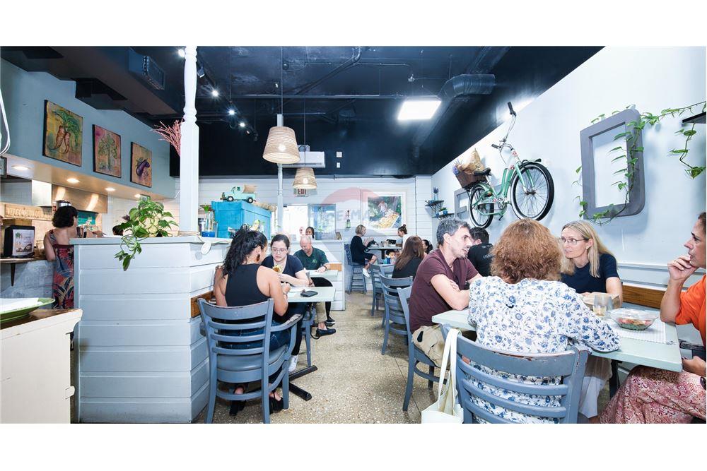 Bedrijfsmatig / Detailhandel - Te Koop - George Town, Grand Cayman, Cayman Islands - 5 - 90146048-4