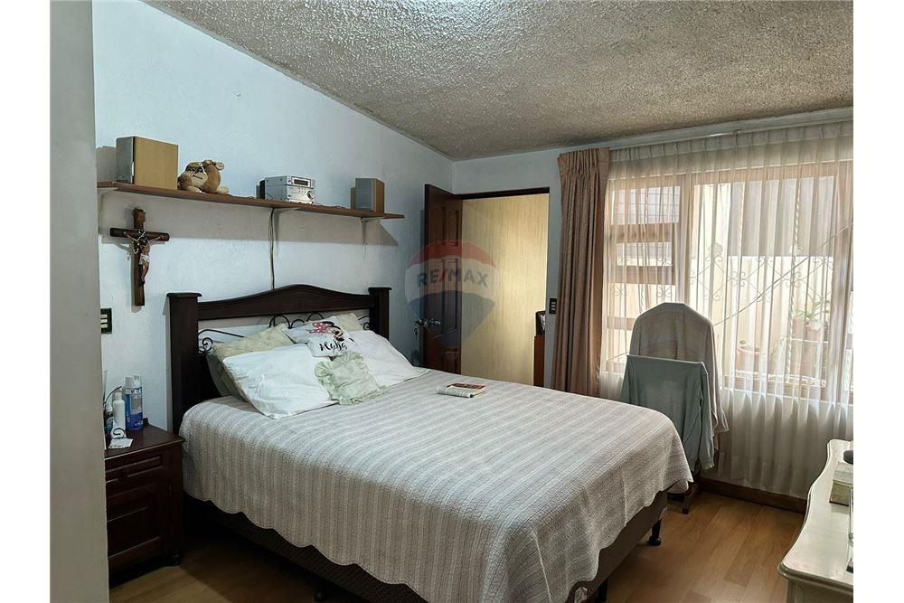 Villa - Te Koop - Quetzaltenango, Quetzaltenango, Guatemala - 13 - 901011001-21