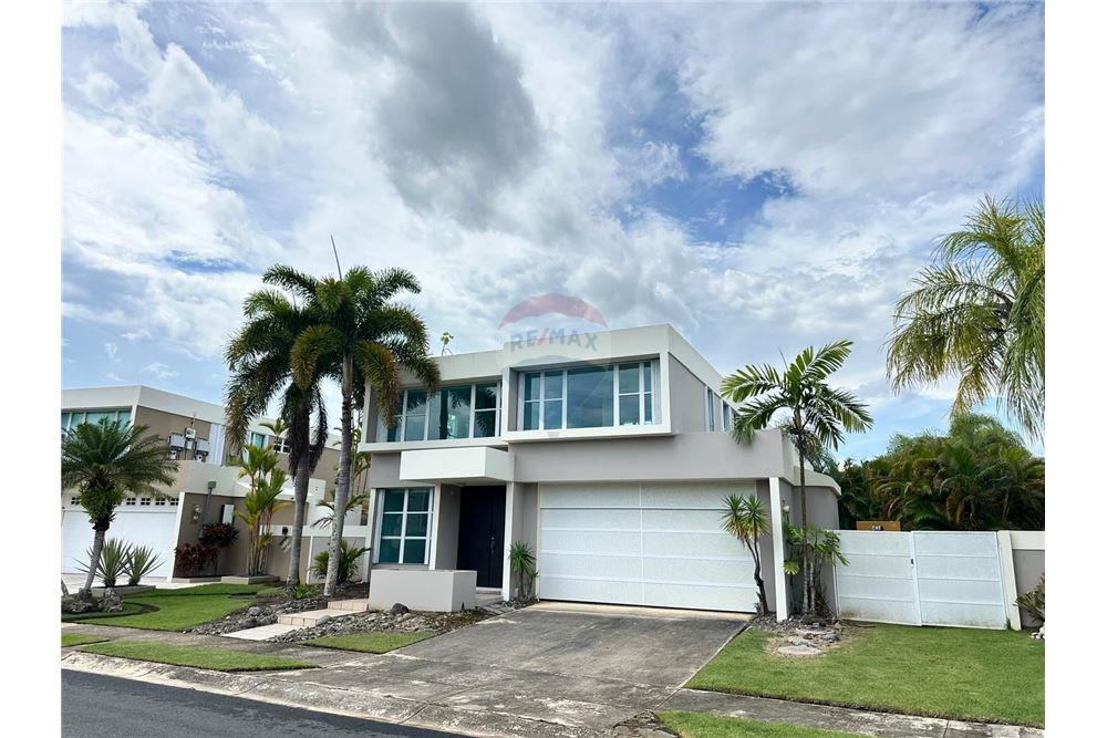 Villa - For Sale - Paseo Las Olas, Dorado, Puerto Rico - 1 - 90107004-262