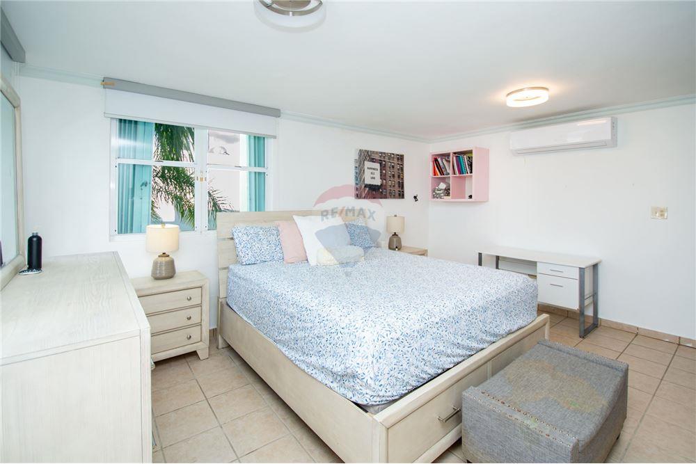 Villa - Te Koop - URB Las Palmas Cerro Gordo, Vega Alta, Puerto Rico - 24 - 90107007-117