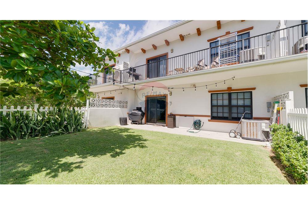 Appartement - Te Koop - W Bay Bch West, West Bay, Cayman Islands - 1 - 90146042-55