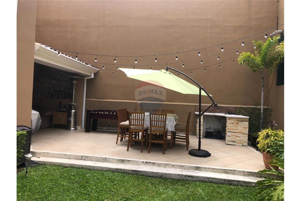 Villa - For Sale - Curridabat, San José - Curridabat, Costa Rica - 10 - 901251002-34