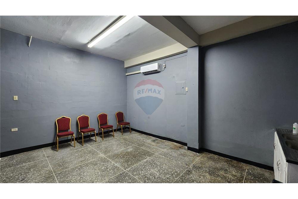 Bedrijfsverkoop - Te Koop - Arima, Arima, Trinidad and Tobago - 2 - 902551003-2