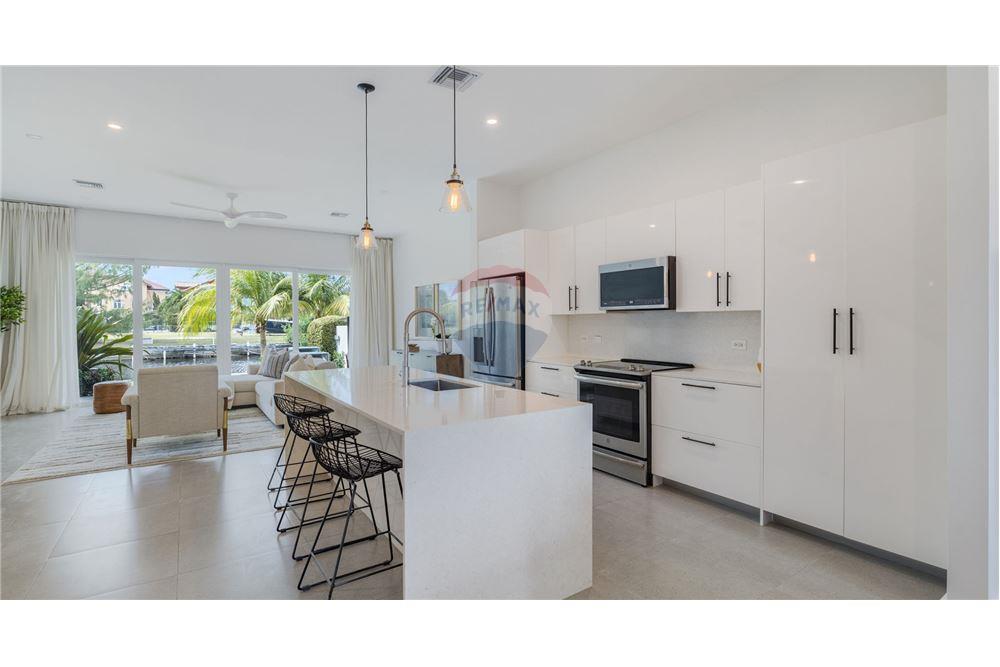 Apartamento/Condominio - Venta - W Bay Bch North, West Bay, Islas Caimán - 5 - 90146012-240