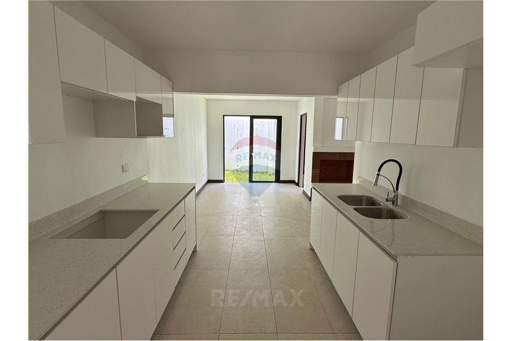 Villa - For Sale - San José Pinula, Guatemala, Guatemala - 2 - 902611001-51