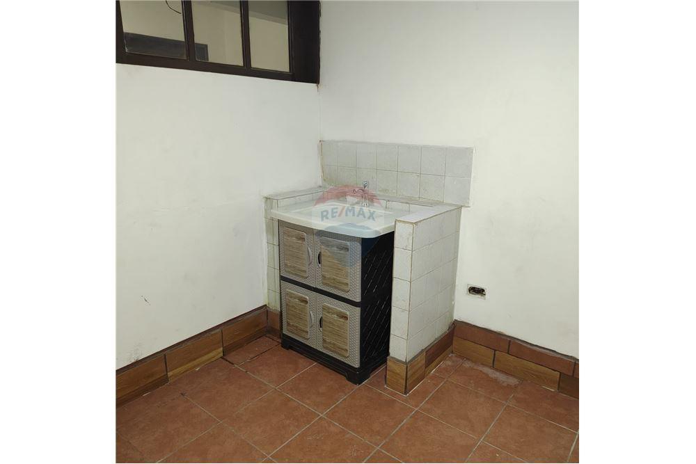 Bedrijfsmatig / Detailhandel - Te Koop - Jocotenango, Sacatepéquez, Guatemala - 3 - 901141003-3