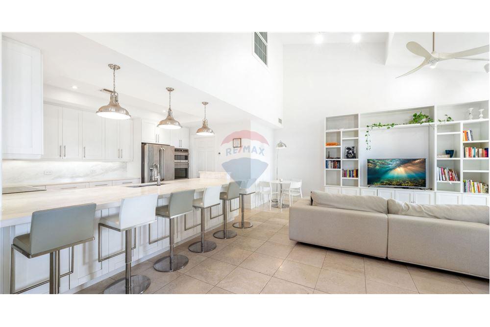 Apartamento/Condominio - Venta - W Bay Bch South, Seven Mile, Islas Caimán - 1 - 90146034-175