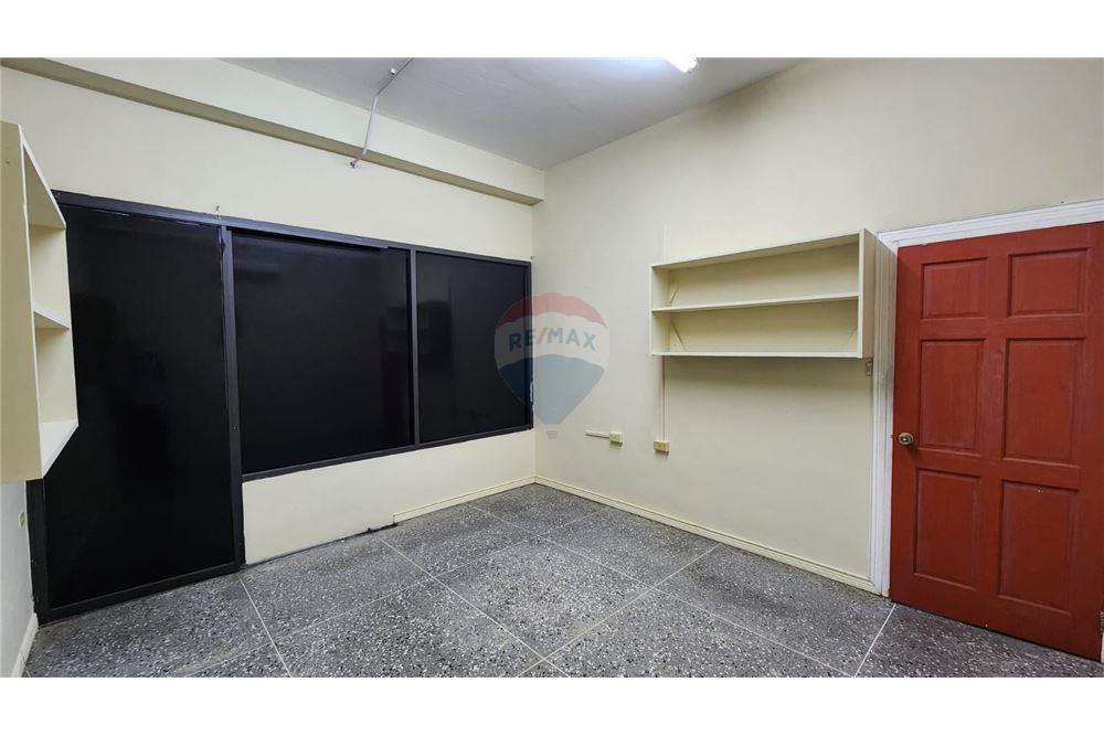 Bedrijfsverkoop - Te Koop - Arima, Arima, Trinidad and Tobago - 1 - 902551003-2