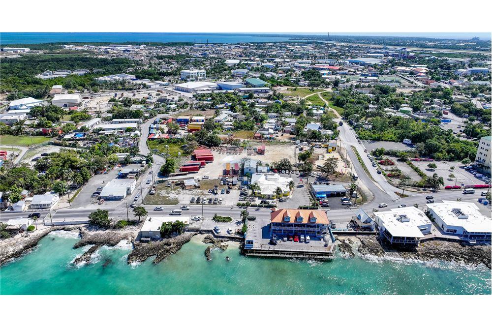 Grondstuk - Te Koop - George Town Centr, George Town, Cayman Islands - 5 - 90146018-298