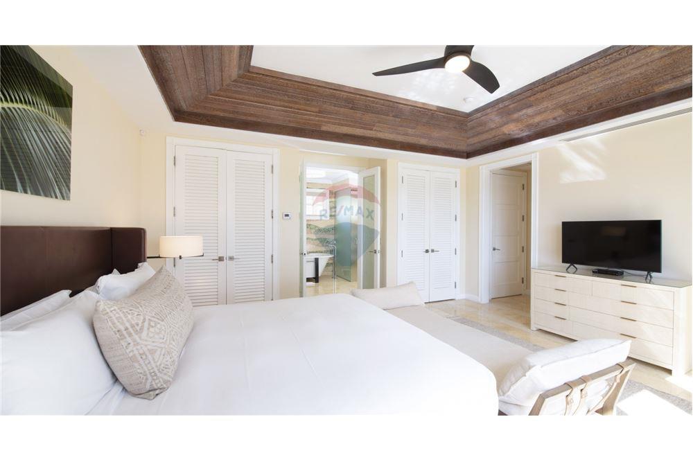 Condo/Apartment - For Sale - W Bay Bch South, Seven Mile, Cayman Islands - 17 - 90146013-835