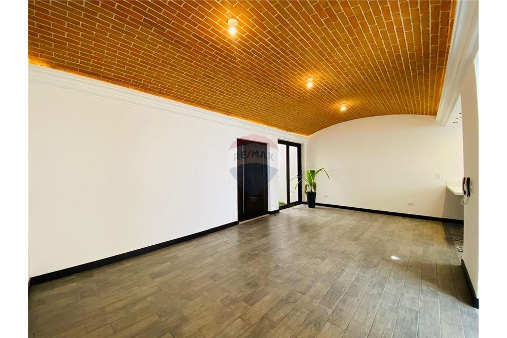 Villa - For Sale - Alotenango, Sacatepéquez, Guatemala - 4 - 90129009-102