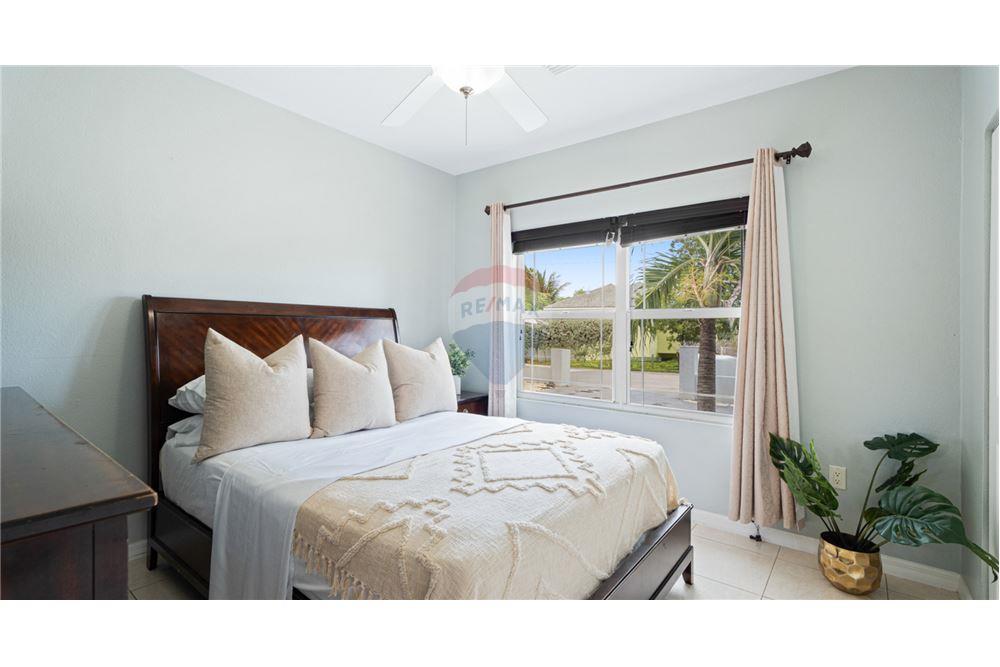 Villa - For Sale - Lower Valley, Savannah, Cayman Islands - 12 - 90146058-23