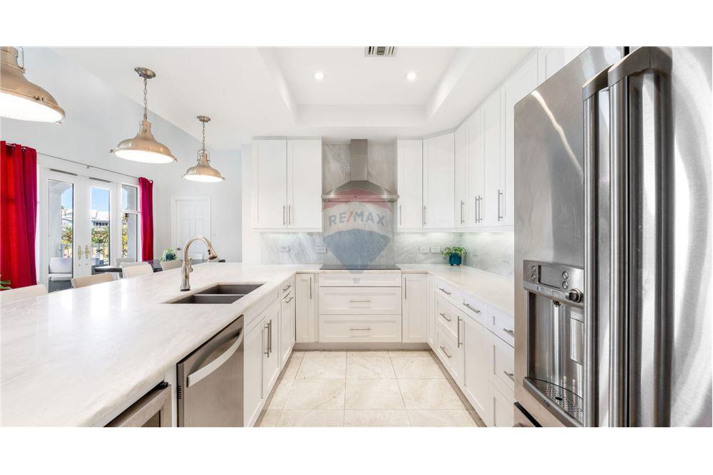 Apartamento/Condominio - Venta - W Bay Bch South, Seven Mile, Islas Caimán - 2 - 90146034-175