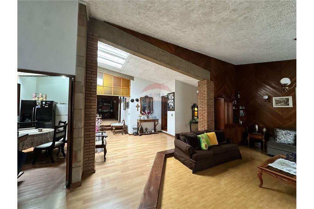 Villa - Te Koop - Quetzaltenango, Quetzaltenango, Guatemala - 4 - 901011001-21