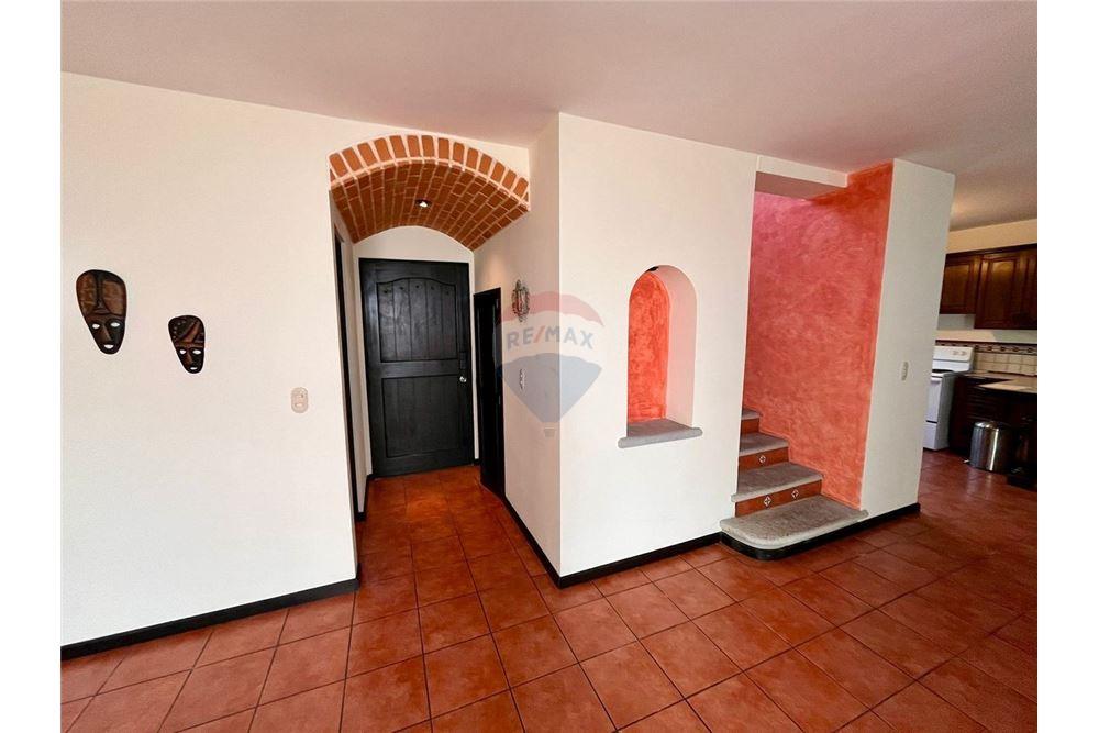 Villa - Venta - La Antigua Guatemala, Sacatepéquez, Guatemala - 2 - 90129010-44