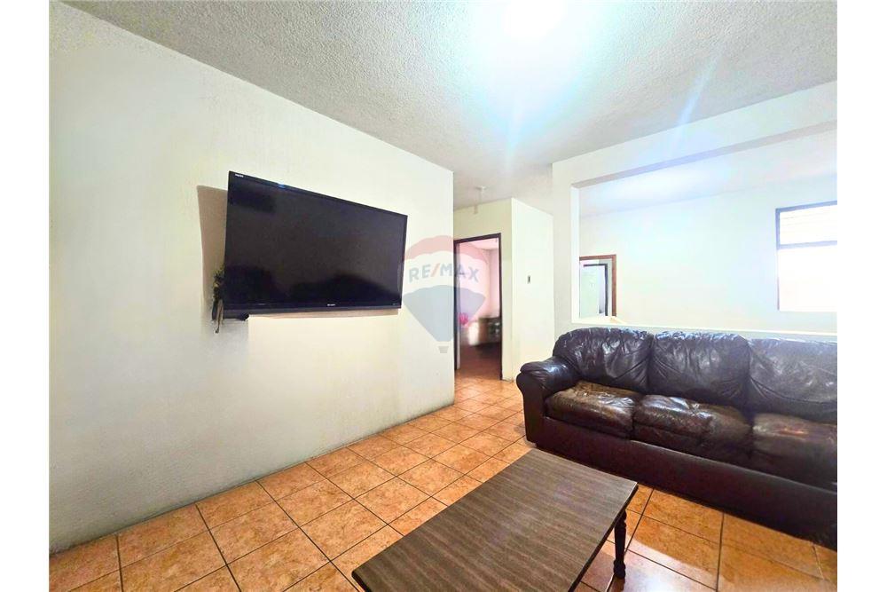 Villa - Te Koop - Mixco, Guatemala, Guatemala - 6 - 901491001-12