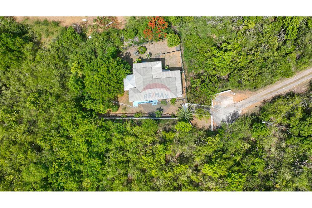 Villa - For Sale - Crab Hill, Parish of Saint Mary, Antigua and  Barbuda - 24 - 902121001-46