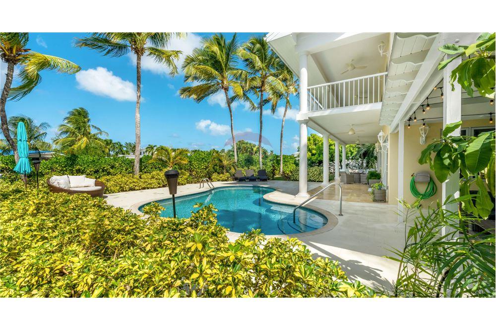 Villa - For Sale - W Bay Bch North, West Bay, Cayman Islands - 5 - 90146034-171
