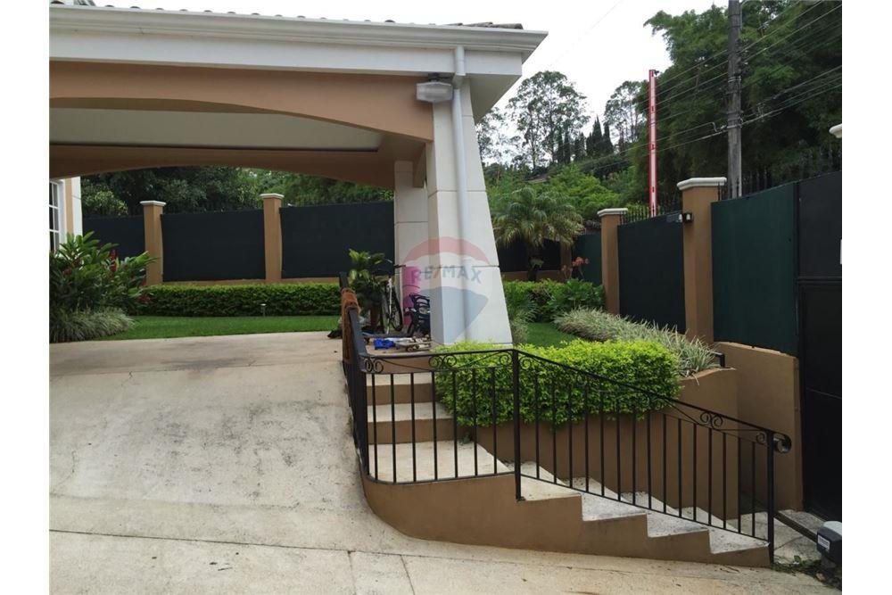 Villa - For Sale - Curridabat, San José - Curridabat, Costa Rica - 11 - 901251002-34