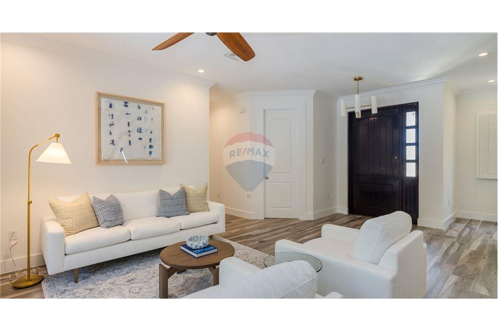 Villa - Te Koop - W Bay North East, West Bay, Cayman Islands - 5 - 90146012-238