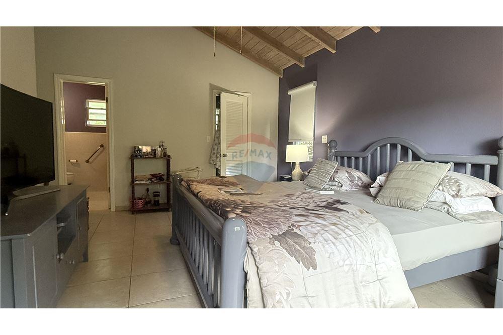 Villa - Te Koop - Paradise View, Parish of Saint John, Antigua and Barbuda - 26 - 902121001-44