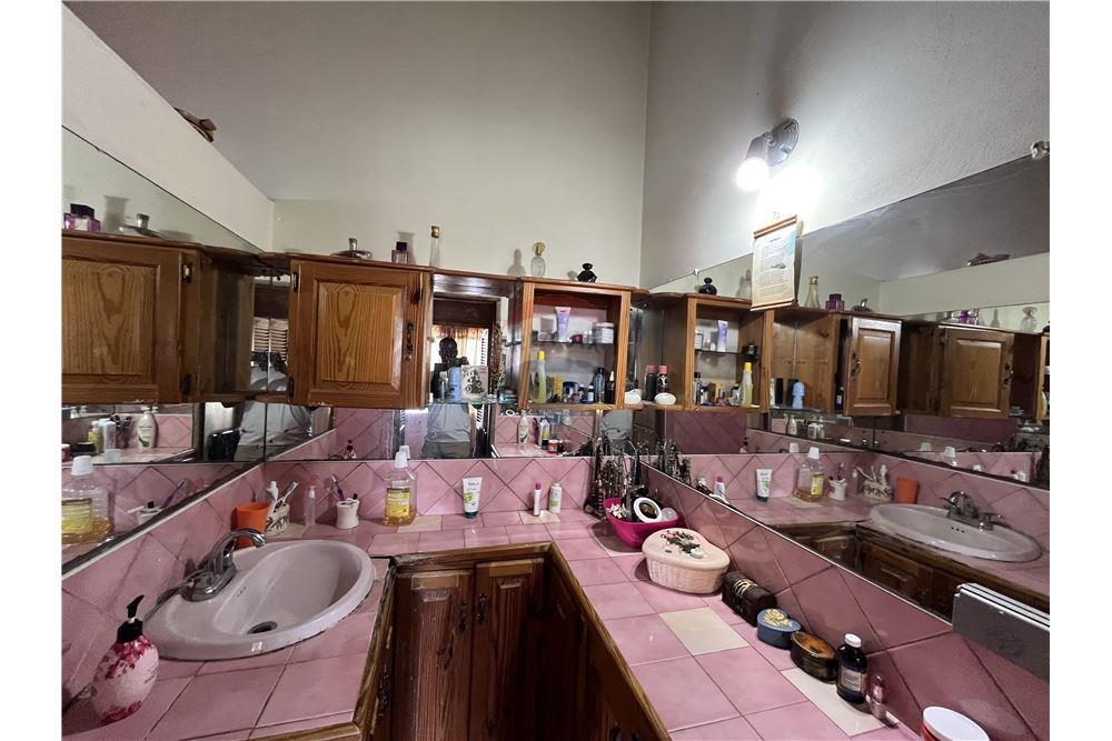 Villa - Te Koop - Dinsley, Saint George, Trinidad and Tobago - 8 - 902551007-4