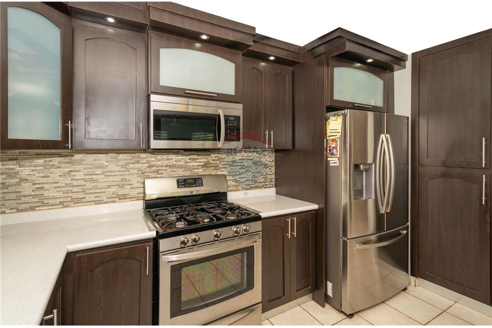 Villa - For Sale - URB Las Palmas Cerro Gordo, Vega Alta, Puerto Rico - 9 - 90107007-116