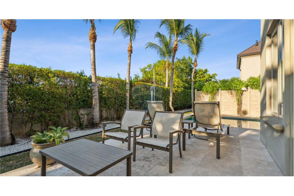 Villa - Venta - W Bay Bch South, Seven Mile, Islas Caimán - 40 - 90146011-180