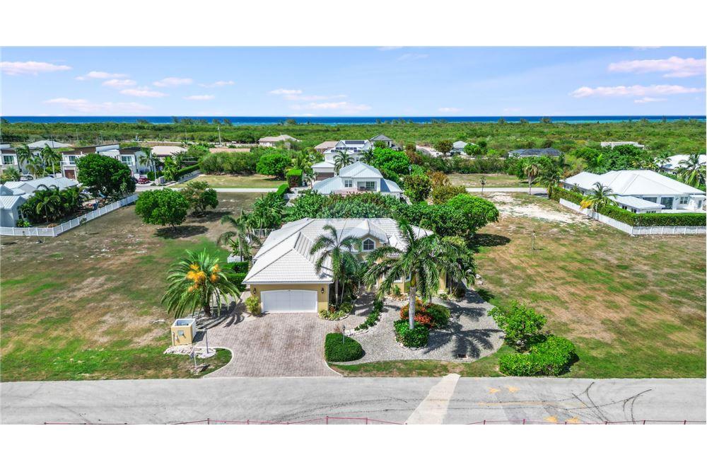Villa - Te Koop - W Bay North East, West Bay, Cayman Islands - 32 - 90146012-238