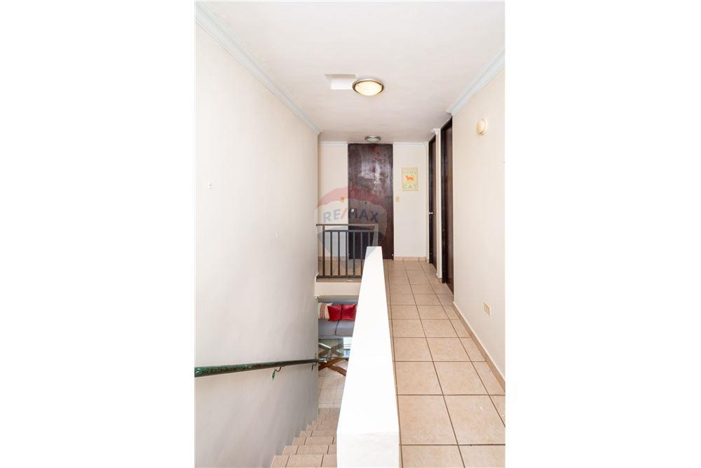 Villa - Te Koop - URB Las Palmas Cerro Gordo, Vega Alta, Puerto Rico - 20 - 90107007-117